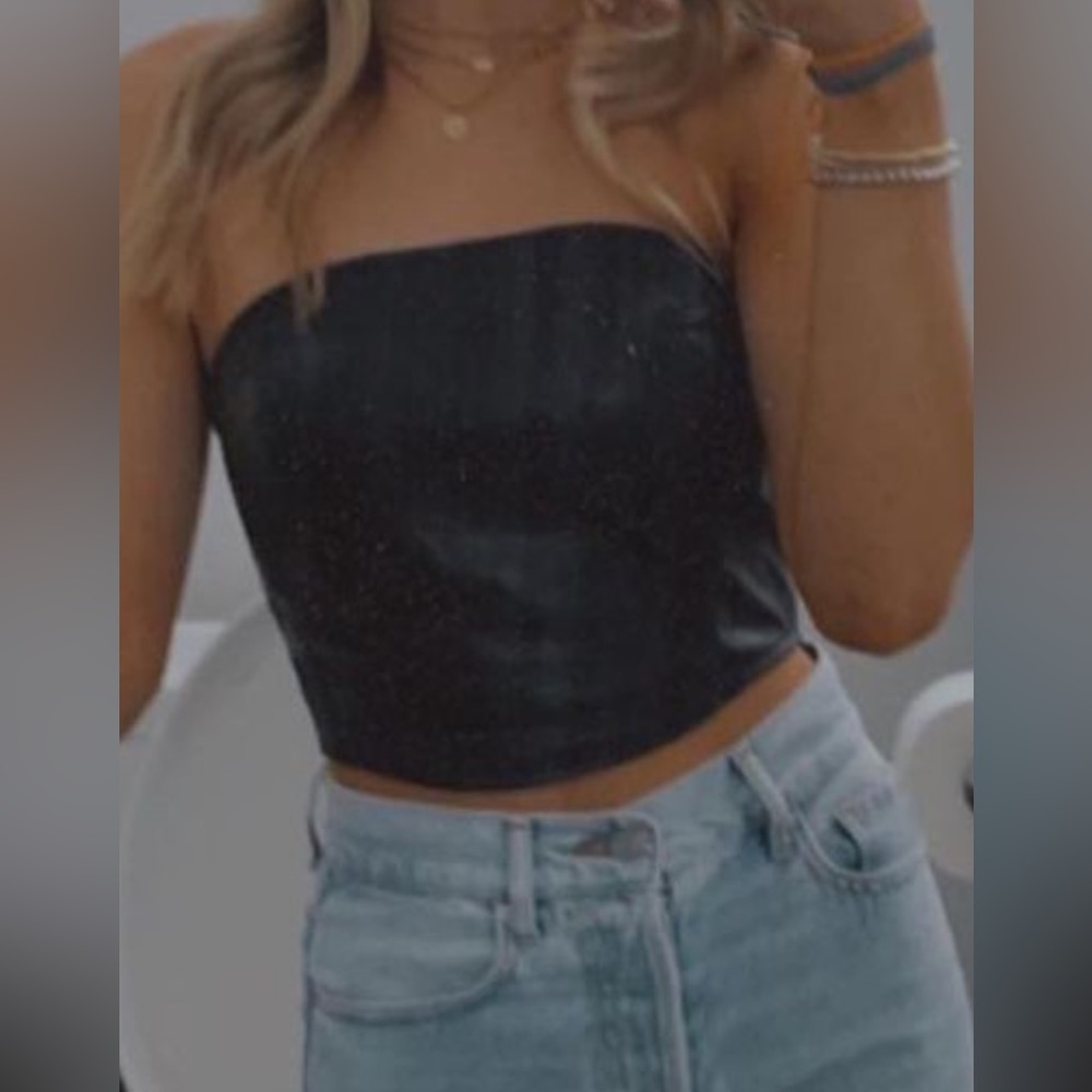 Pacsun black crop top